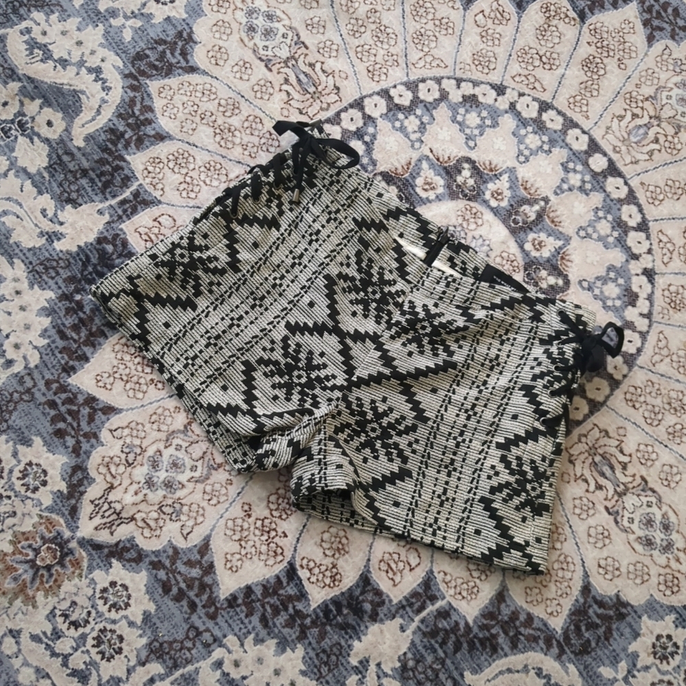 **3/$10** Who What Wear Shorts Size 2